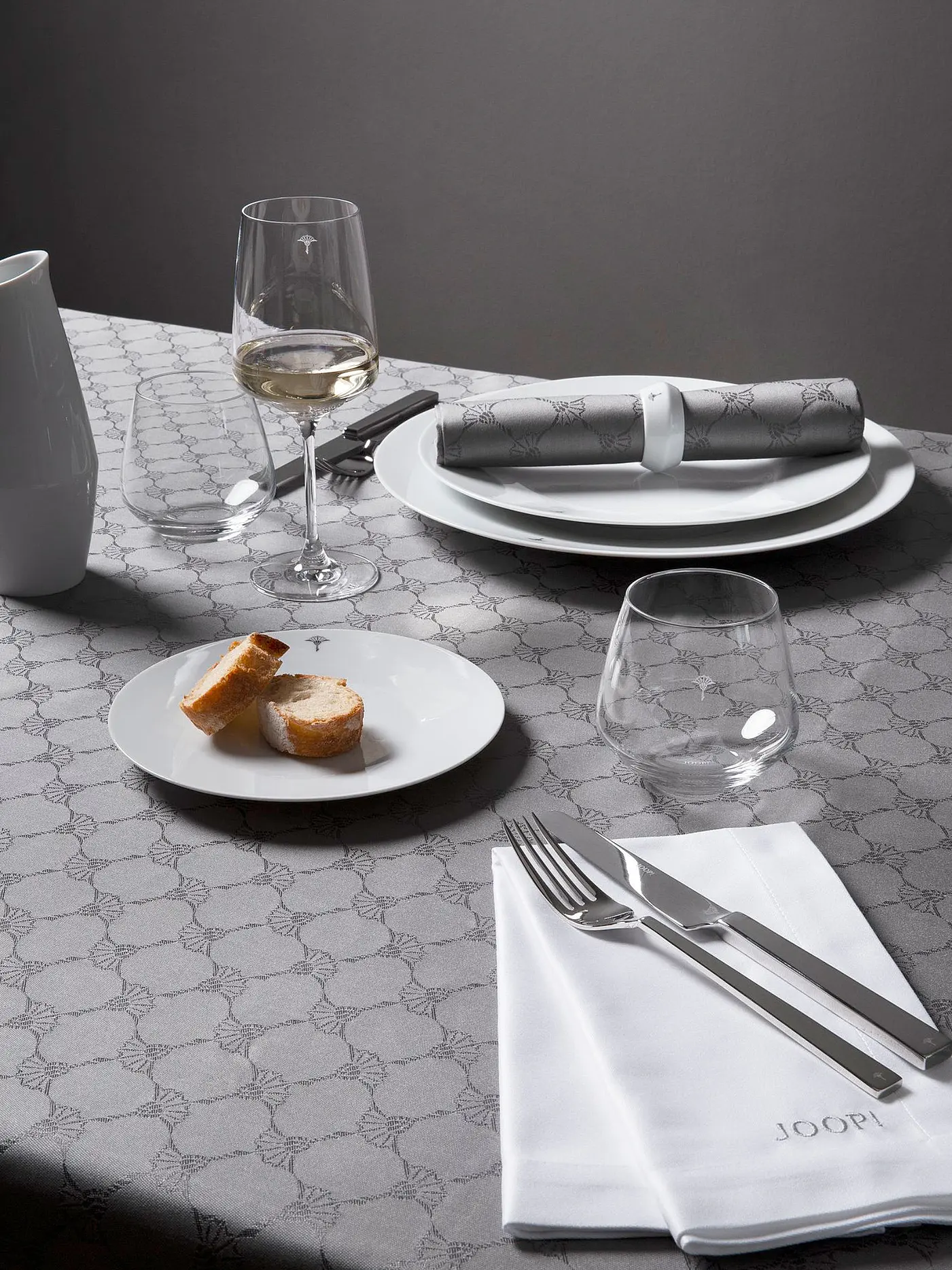 JOOP | Tischdecke Cornflower 140x190cm Platin | 